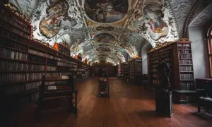 Najlepsza literatura czeska co przeczytać - odkryj niezapomniane tytuły