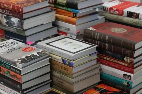 Co to jest literatura? Zrozumienie jej form i znaczenia w kulturze