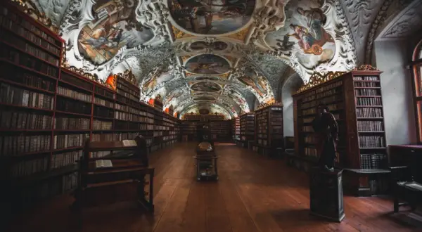 Najlepsza literatura czeska co przeczytać - odkryj niezapomniane tytuły